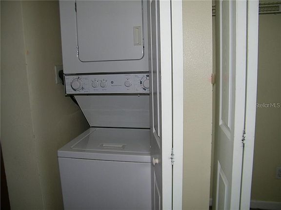 5th image of 136 Pompano Dr SE APT A
