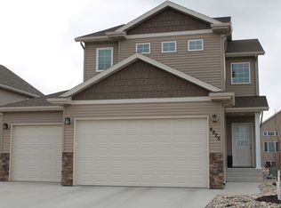 4825 53rd St S, Fargo, ND 58104