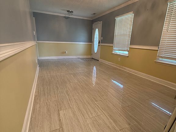 4th image of 8721 Kismet Dr