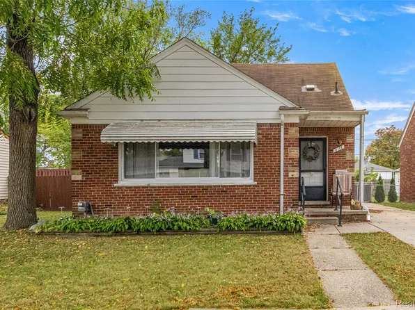 8174 Helen St, Center Line, MI 48015