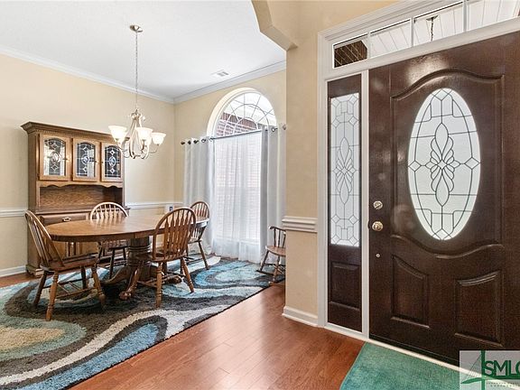 5th image of 213 Pink Dogwood Ln