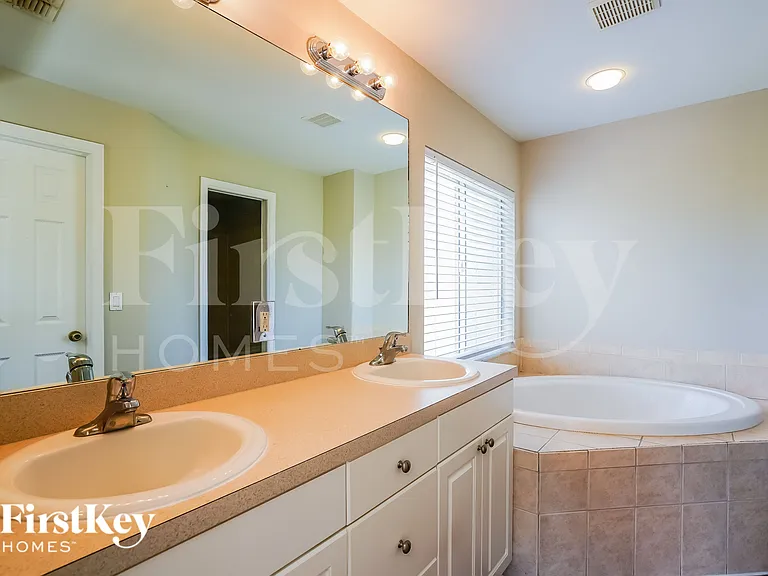 3919 3rd St W — Photo 14