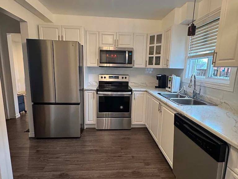 100 Brownleigh Ave #256 — Photo 9