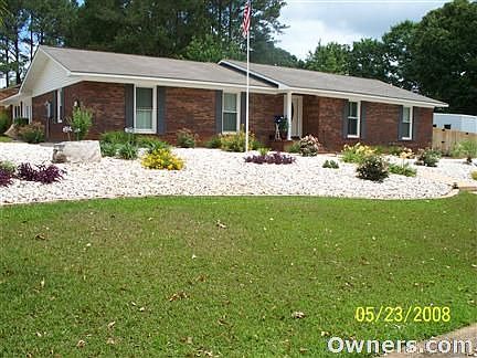 2nd image of 101 Nottingham Ct