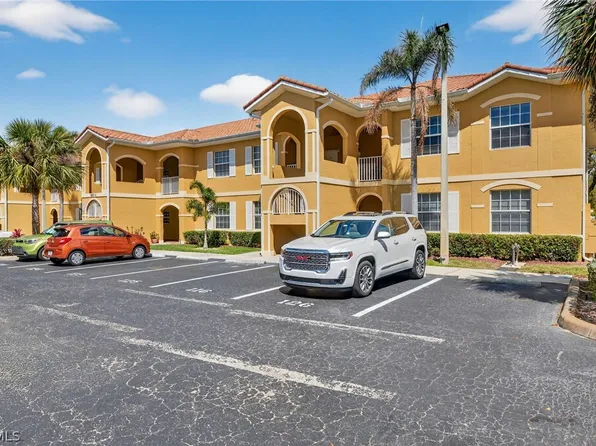 950 Hancock Creek South Blvd APT 124, Cape Coral, FL 33990