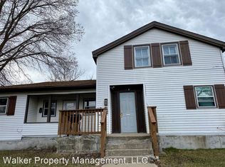 750 W Grand Ave #B, Beloit, WI 53511