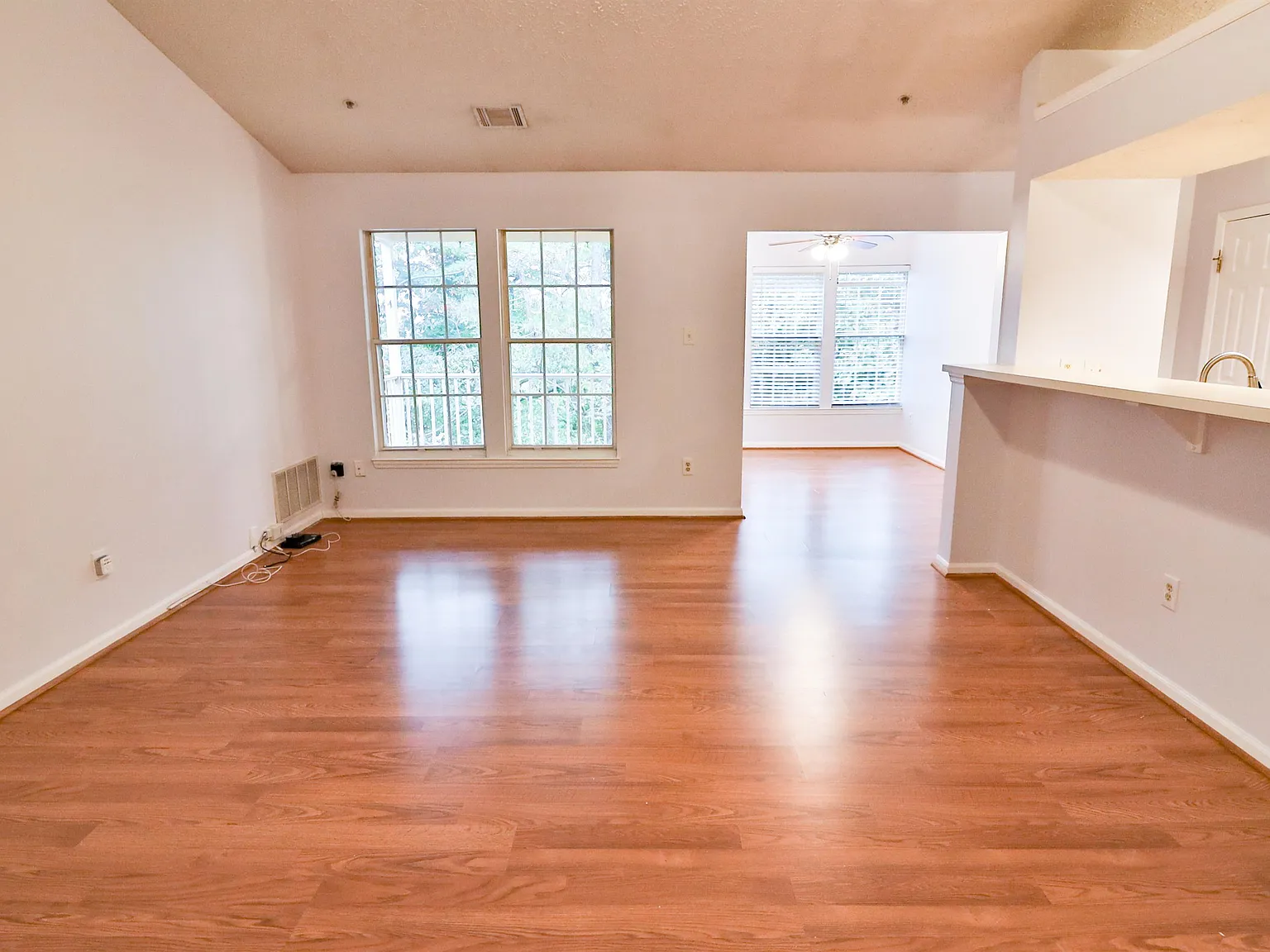 13110 Briarcliff Terrace - 610 — Photo 4
