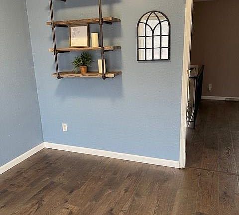 3rd image of 5020 Alturas Dr