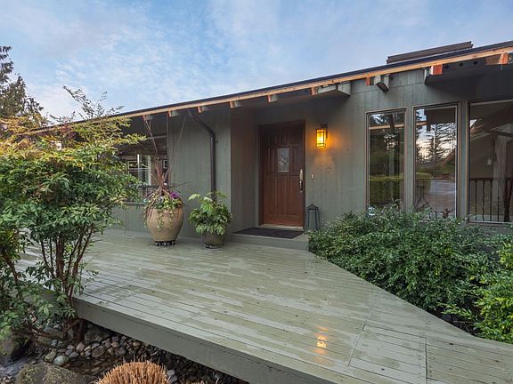 3rd image of 9720 Harborview Pl