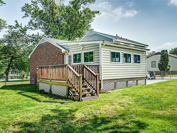 3rd image of 6397 Tammy Ln
