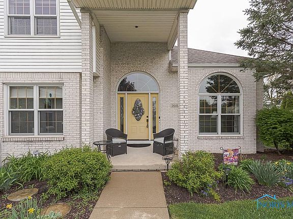 2nd image of 26494 Laurel Ln