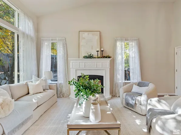 1880 Rolling Brook Ln, Reno, NV 89519