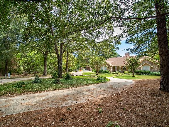 2nd image of 18659 Peachtree Ln