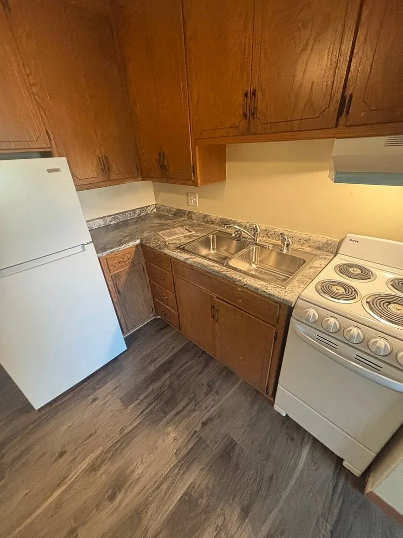 Rockville Apartments — Photo 3