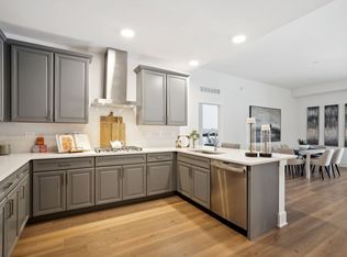 1850 Amberley Ct #308, Lake Forest, IL 60045