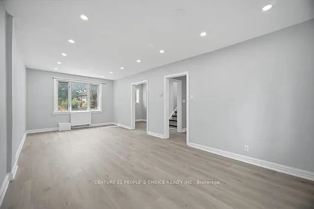 249 Burnhamthorpe Rd #-MAIN — Photo 14