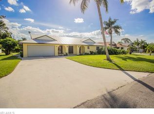 624 98th Ave N, Naples, FL 34108