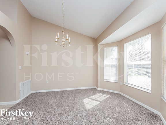 5th image of 917 Delano Ct
