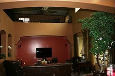 4th image of 2314 E Winston Dr
