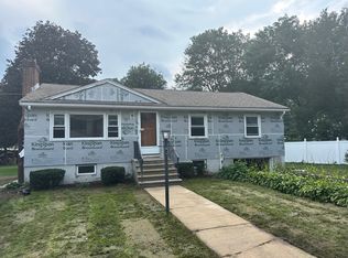 5 Buttonwood Rd, Stoneham, MA 02180