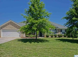 184 Oakcrest Rd, Huntsville, AL 35811