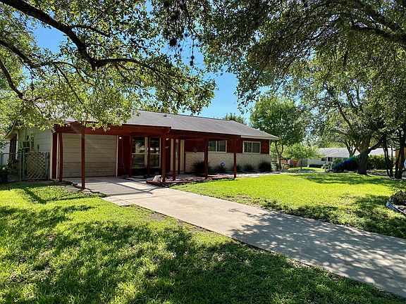 2nd image of 3407 Maywood Dr