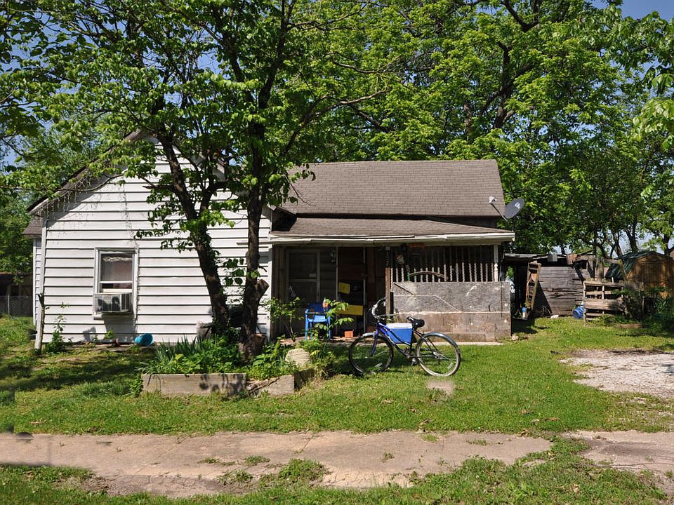 2nd image of 147 South Ave
