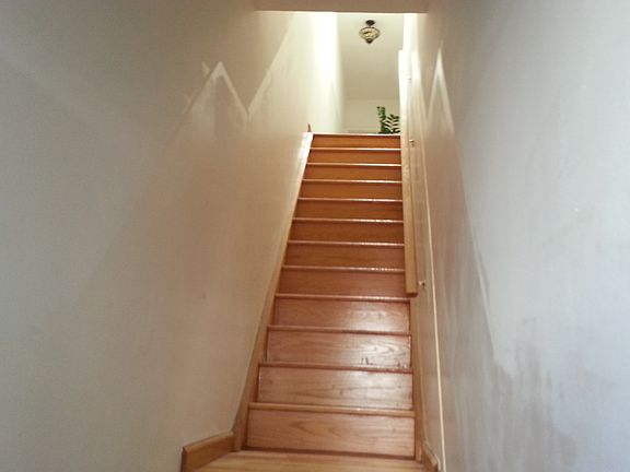 3rd image of 25506 Northern Blvd