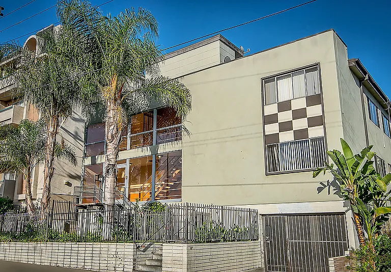 946 S. Carondelet Street — Photo 1