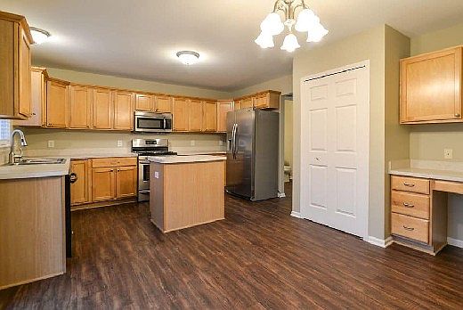 3rd image of 551 Indian Oaks Dr #551