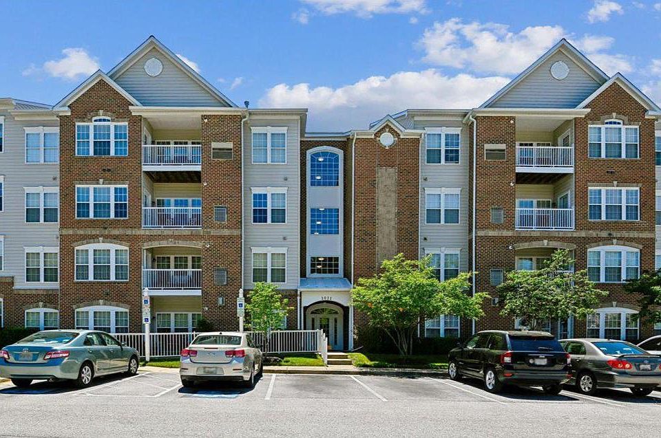 1st image of 1011 Samantha Ln APT 302
