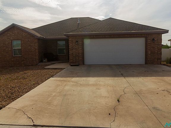 2nd image of 2115 Roadrunner Ln