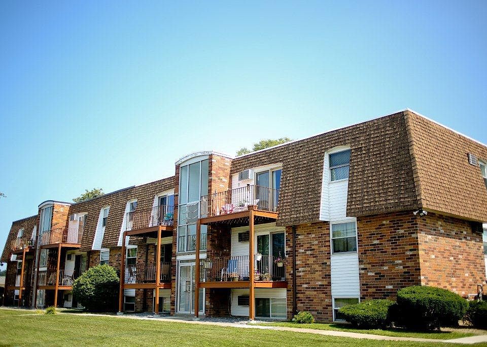 Stadium Apartments