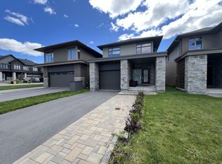 334 Lysander Pl, Ottawa, ON K1K 4K7