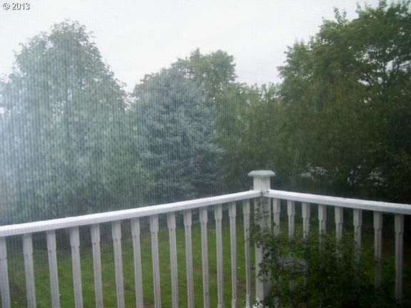 5th image of 7307 NE 59th St