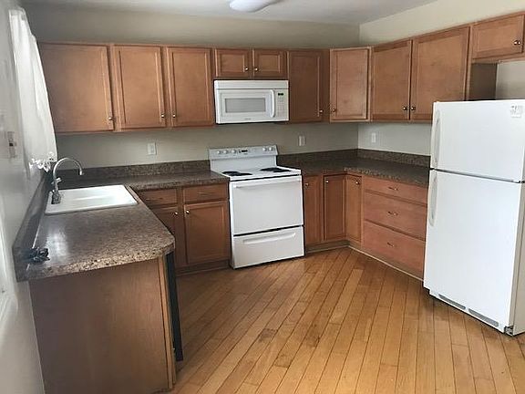 2nd image of 11093 Pinewood Dr
