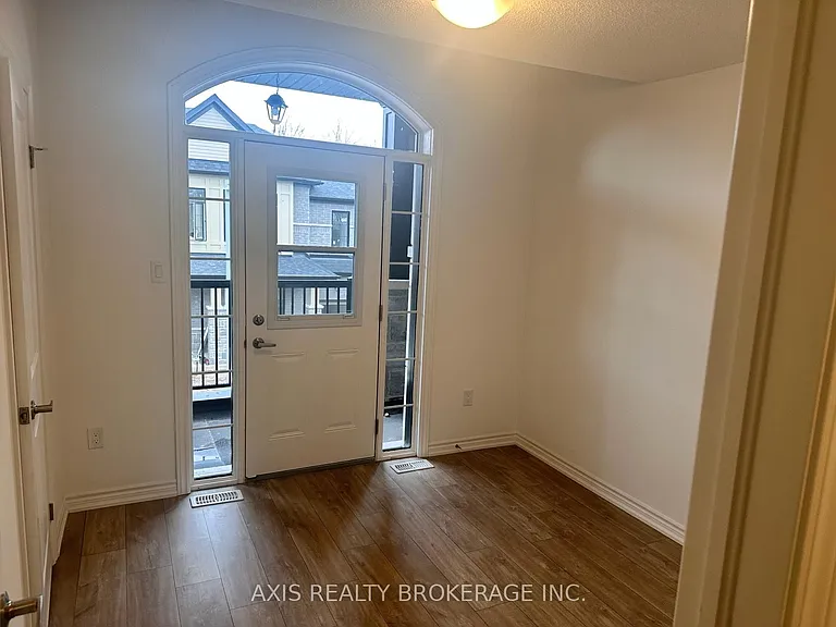 7456 Baycrest Cmn — Photo 11