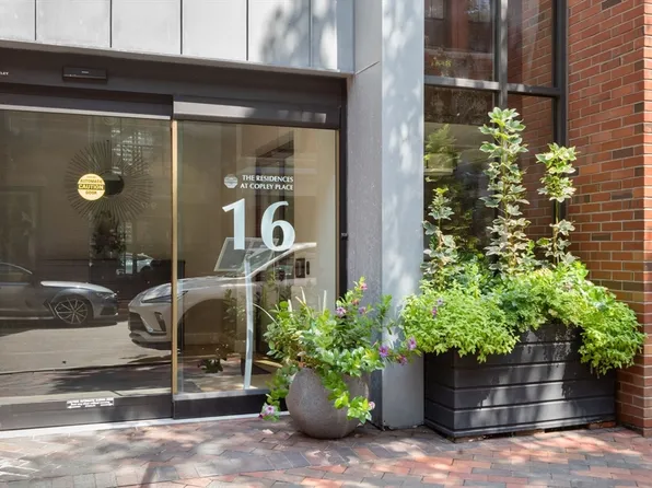 16 Harcourt St APT 5G, Boston, MA 02116