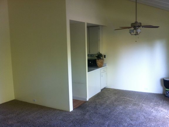 5th image of 2201 Woodside Ln Unit 12