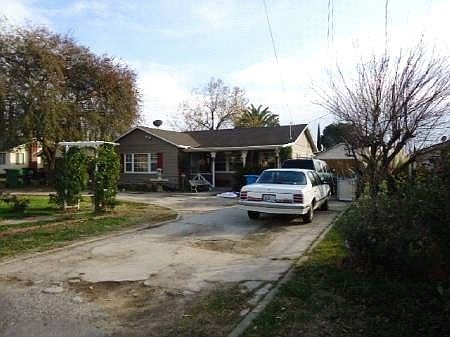 2nd image of 461 W Avenue L