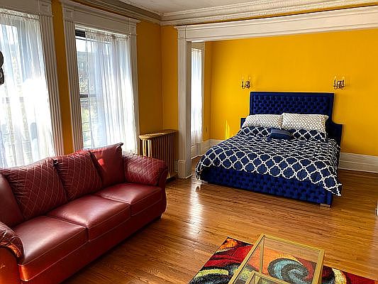 4th image of 187 W 135th St APT 3
