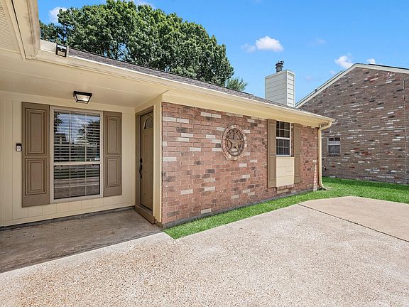 3rd image of 17930 Great Glen Dr