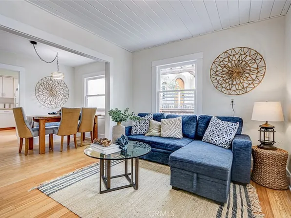 221 S Guadalupe Ave, Redondo Beach, CA 90277