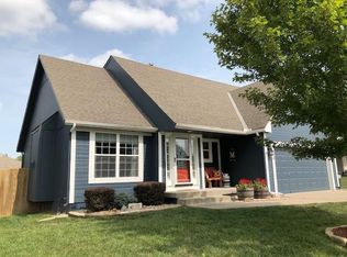 324 W Cheyenne St, Gardner, KS 66030