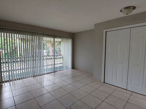 4th image of 1852C Golf View Ave #10841554