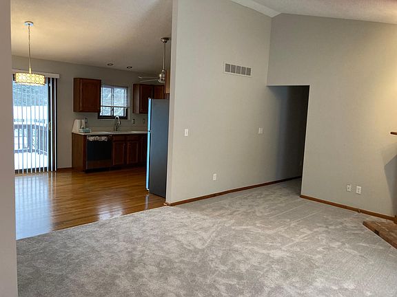 2nd image of 2842 Grass Valley Dr