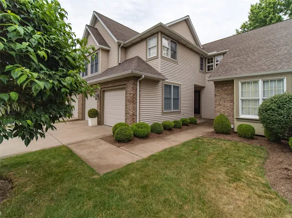 5234 Wolf Run Village Ln, Erie, PA 16505