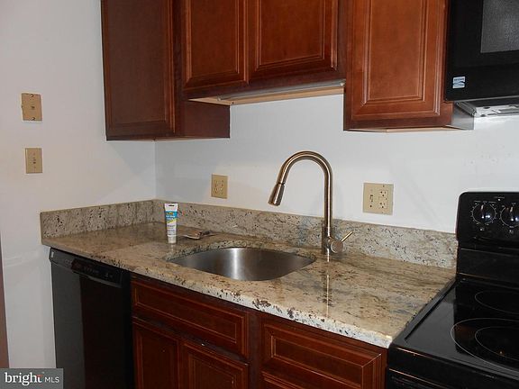 5th image of 23244 Chestnut Oak Ct #3F