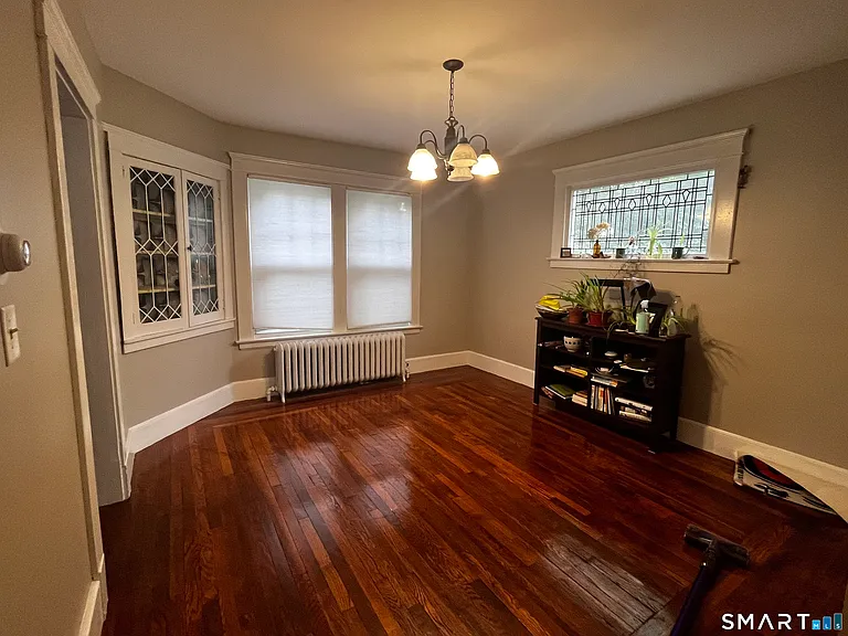 21 Elmwood Rd — Photo 13