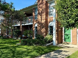 52163 Heatherstone Ave, Macomb, MI 48042